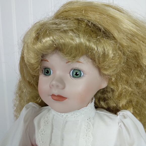 The House of Loyd Doll 14" tall Christmas themed - Picture 2 of 8